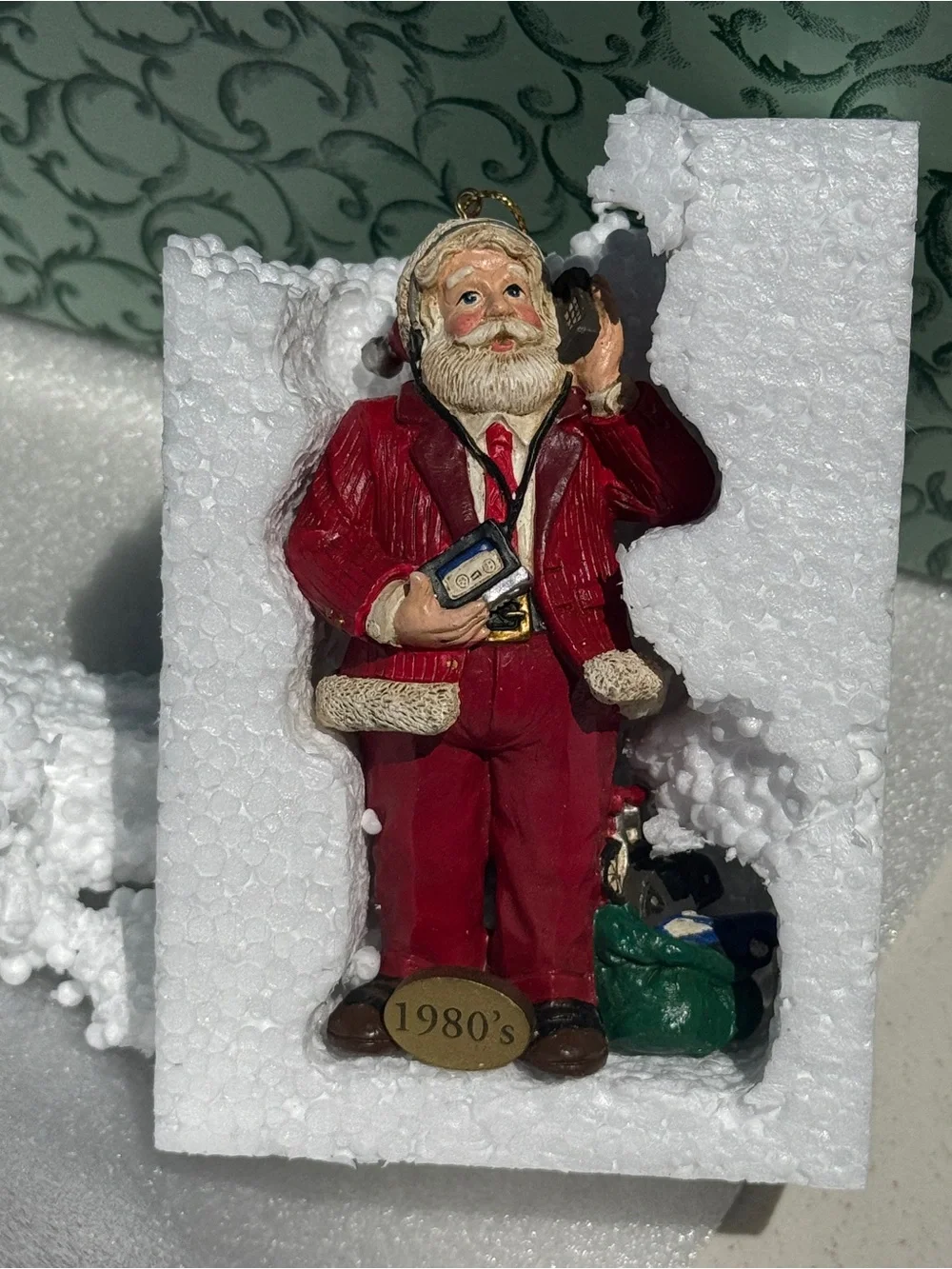 Decades Santas pre-owned. Good condition. Bundle of 4. See description.